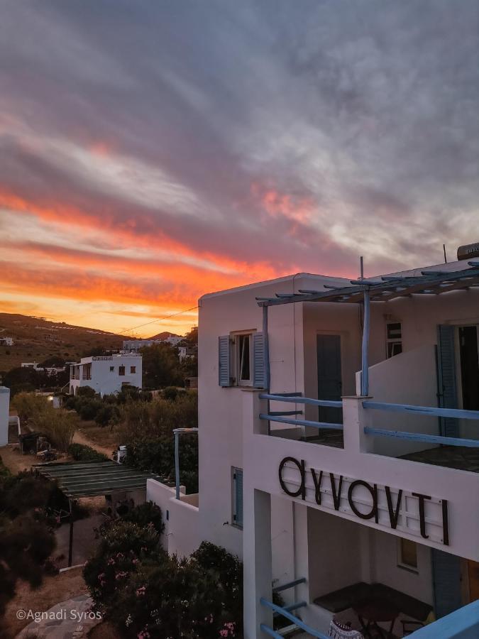 Agnadi Syros Beachfront Studios & Rooms Mégas Yialós-Nítes Buitenkant foto