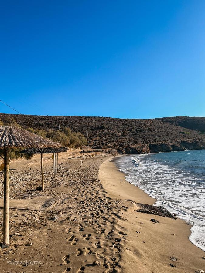 Agnadi Syros Beachfront Studios & Rooms Mégas Yialós-Nítes Buitenkant foto