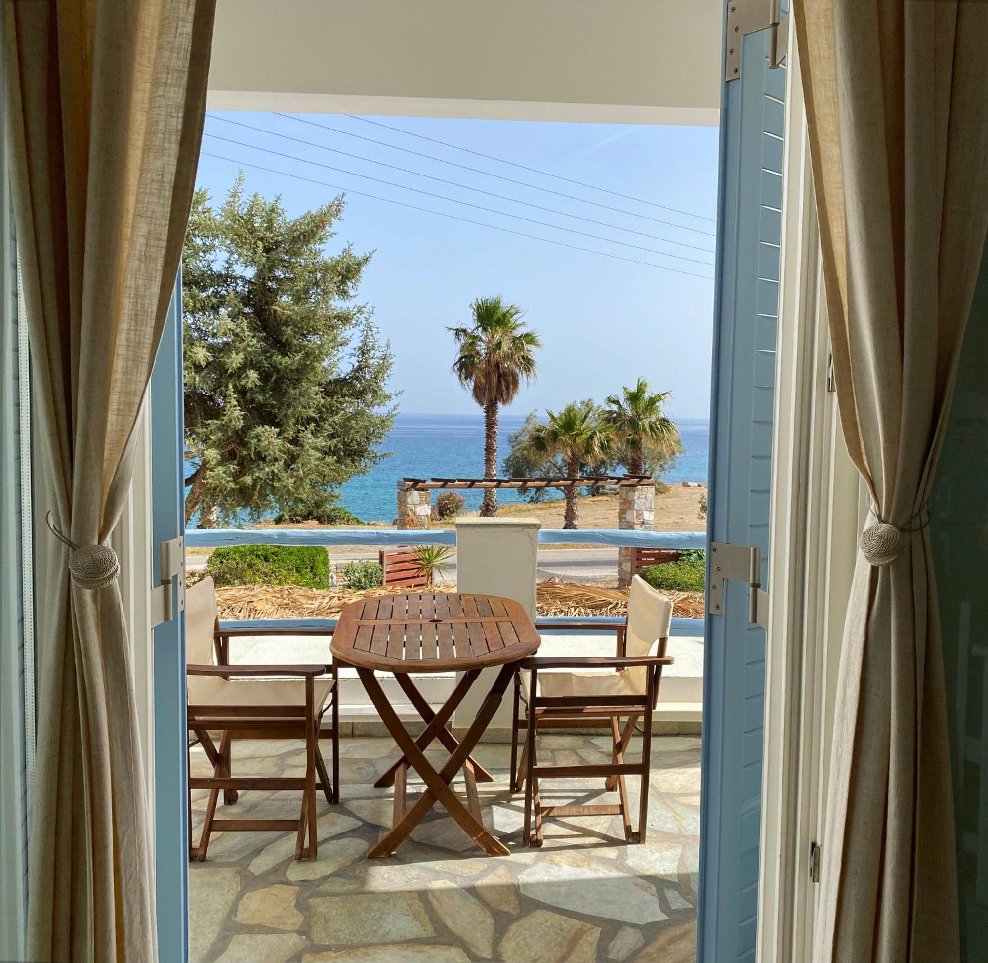 Agnadi Syros Beachfront Studios & Rooms Mégas Yialós-Nítes Buitenkant foto